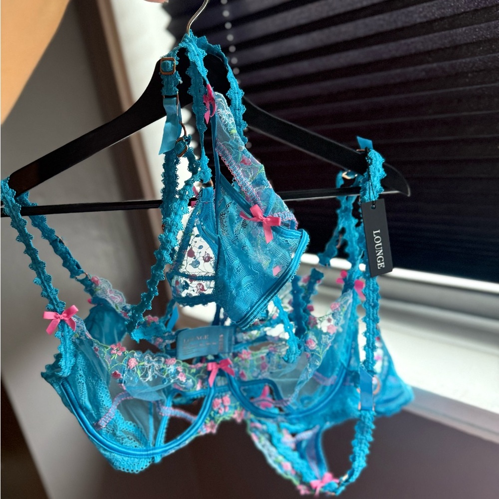 Turquoise Lace Bra with Pink Accents